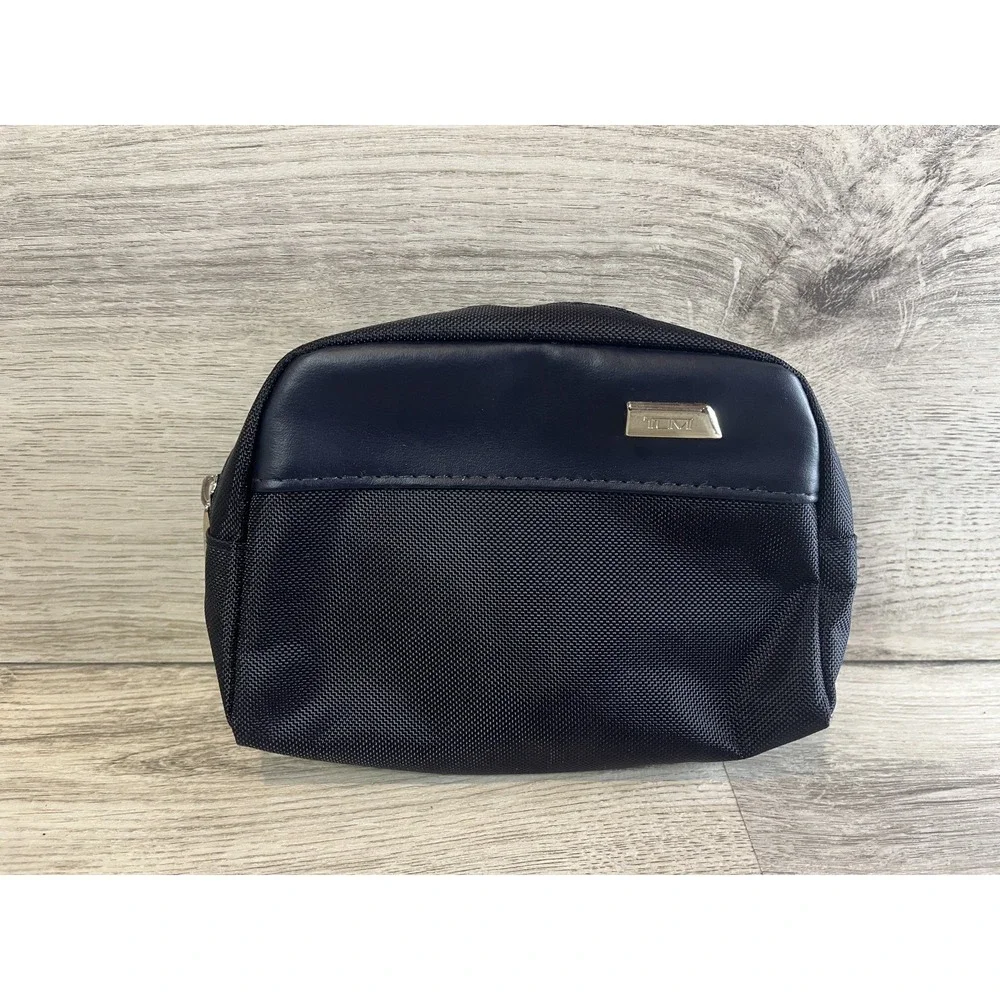 Tumi For Delta Small Navy Amenity Kit‎ Toiletry Bag NO Amenities Case ONLY